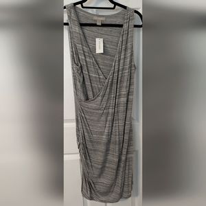 NWT Banana Republic Gray Sleeveless Fitted Dress Size Large Travel Friendly